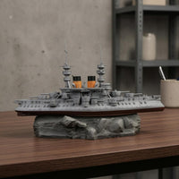 Underwater Battleship Ornament Gray Futuristic Warship Ornament Resin Battleship Model Detailed Aquarium Decor Tall Masts