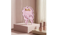 Acrylic Nail Display Board Gold Lettering Bow-Shaped Nail Display Board Salon Decor Scalloped Edge Beauty Accessory Compact Size