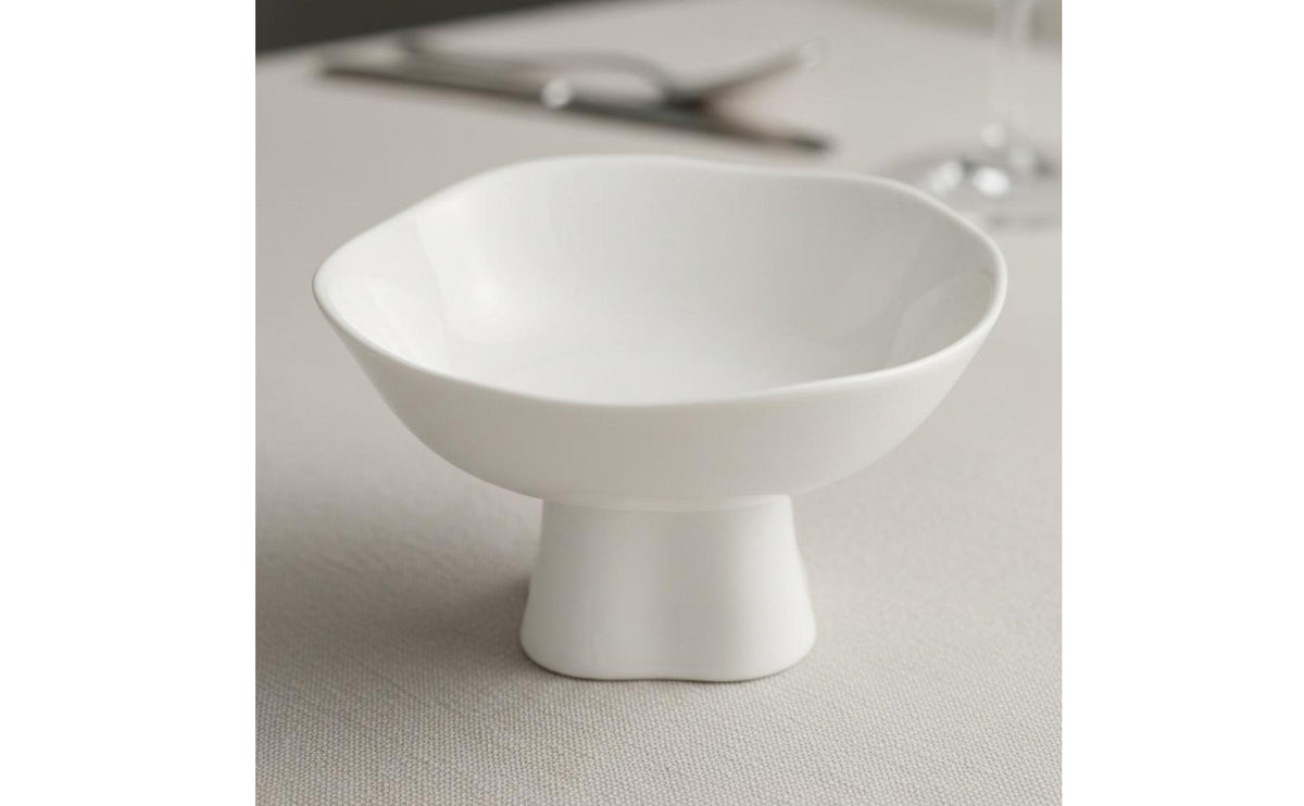Restaurant Grade Ceramic Pedestal Appetizer Dish Elegant Design High Footed Ceramic Serving Bowl Long-Lasting White Flower Shaped Dessert Bowl Easy to Clean for Restaurateurs, Restaurants