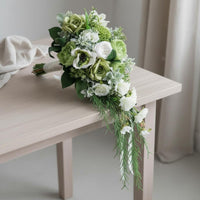 Realistic Look Artificial Teardrop Bouquet Real Feel Cascading Wedding Bouquet Long-Lasting for Brides