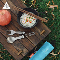 WELLHIKE Portable Titanium Cutlery Set with Wooden Chopsticks