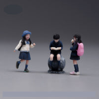 3 Pieces 1/64 Schoolchildren Figures Hand Painted Miniature People Figurines Delicate Diorama Figures for Hobbyists