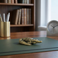 Detailed Craftsmanship Antique Design Crocodile Statue Handmade Brass Alligator Figurine Long-Lasting Crocodile Statue Adorable Design for Collectors, Office, Bookshelf