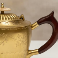 Decorative Teapot Engraved Brass Teapot Vintage-Style Decorative Piece for Decorators