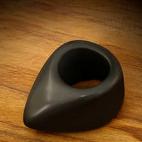 Multi-Functional Bian Stone Massage Loop Ergonomic Design Bian Stone Massage Tool Hand Polished for Travel, Office