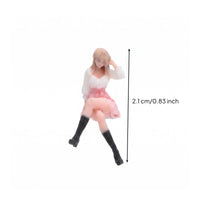 1/64 Scale Figurine 3D Printed Hand-Painted Resin Miniature Figure True-to-Life Pose Model Person for Diorama