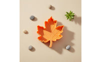 Maple Foliage Pet Bowl Easy to Clean Foliage Shaped Feeding Bowl Gecko Feeding Tray Sleek Surface Amphibian Food Plate