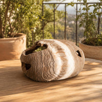 Wooden Flower Pot Rustic Wooden Aesthetic Vase Decorative Wood Log Planter for Balcony, Garden, Patio