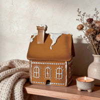 Holiday Cabin Scent Holder Festive Gift Gingerbread House Scent Burner Detailed Craftsmanship Christmas Cabin Censer for Tabletop, Shelf