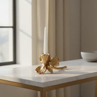 Iris Candle Holder Modern Luxury French Style Candle Holder Floral Design House Decoration for Study, Tabletop, Display