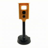 Lighted Freestanding Traffic Light Toy Plastic Learning Playset Hand-Eye Coordination for Children