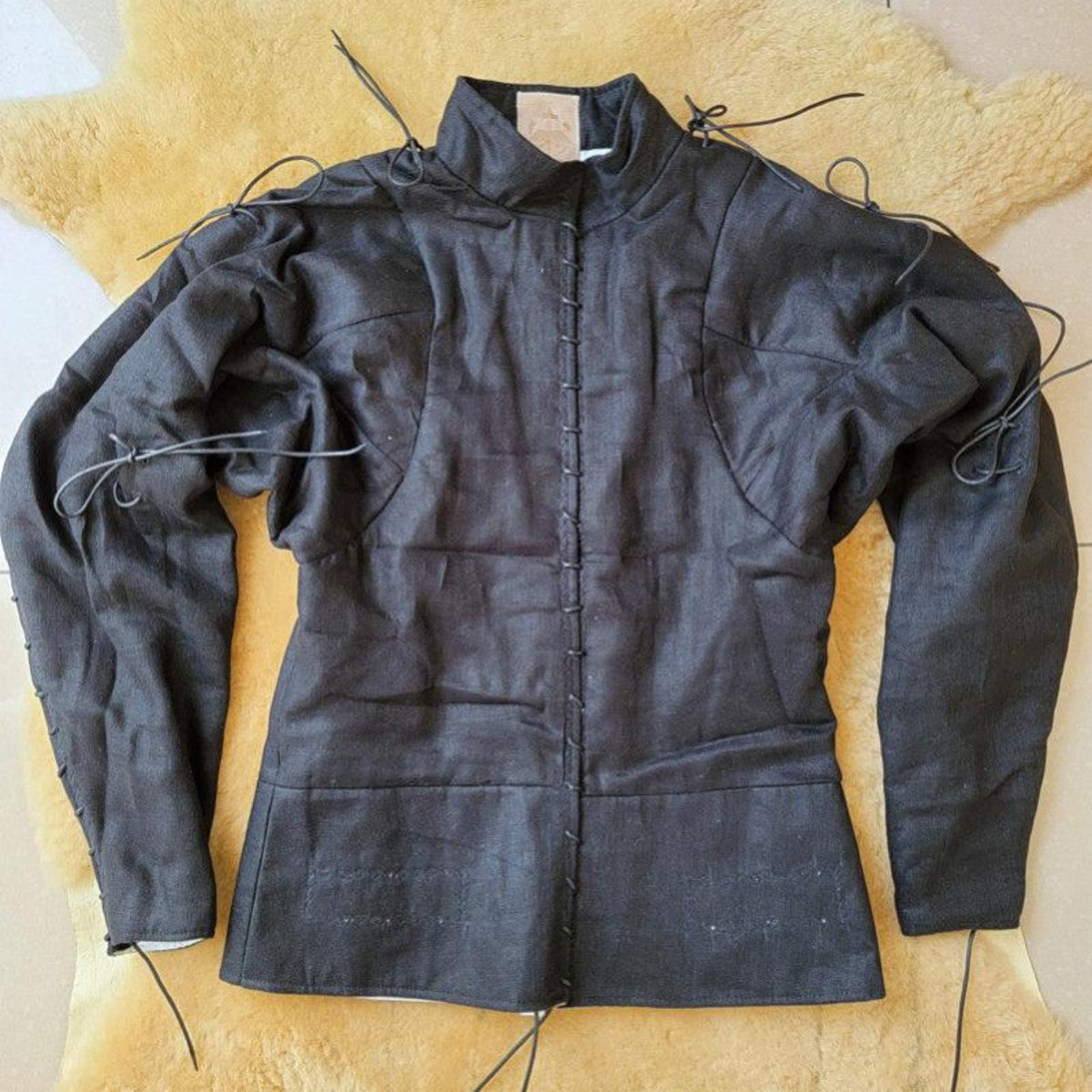 Historically precise Design 15thera limbing Doublet protective gear Attachment Points Historical Clothing Adjustable Fit Protective Glimbent Breathable for LARP fans, History aficionados