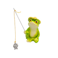 Textured Straw Hat Fishing Frog Figurine Molded Details Seated Frog Statue Painted Home Decoration Resin-Like for Pond, Balcony, Aquarium-Style Landscape