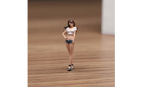1:64  Hand Painted Resin Figure Realistic Model Miniature Upright Female Figure for Hobbyists, Diorama