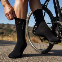 Unisex Breathable Quick-Dry Mid-Calf Athletic Socks for Training Cycling Outdoor Sports