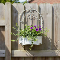 Easy to Install Metal Wall Flower Pot Space Saving Metal Window Planter Long-Lasting