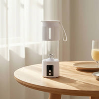 Portable Electric Juicer Cup USB-Chargeable Juicer Cup with Carry Loop Compact Portable Blender for Active Commuters, Students