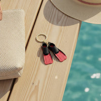 Diving Fins Keychain Textured Mini Swim Fin Key Chain Swim Flippers Key Loop Cute Keychain with Mini Fins Compact for Divers