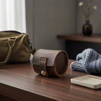 Single Watch Travel Case Portable Handmade Leather Watch Box Individual Accessory Dustproof Shockproof for Men, Business Outing
