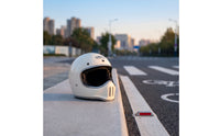 Full-Face Motorcycle Helmet Vintage Full Face Motorcycle Helmet Ventilated Lightweight for Motorcyclists, Motorcycling, Cruising