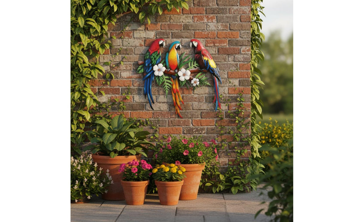 Metal Parrot Wall Art Bright Colors Avian Sculpture Wall Decor Easy to Hang Tropical Parrot Sculpture for Garden