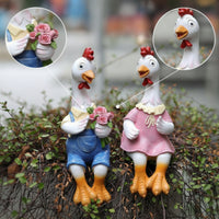 Farmhouse Chicken Couple Statues Seated Chicken Figurines with Overalls Cute Lawn Ornament Weather-Resistant for Gardeners, Balcony, Planter