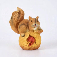 Resin Squirrel Figurine Outdoor Squirrel Sculpture Sculpted Garden Ornament Long-Lasting for Windowsill