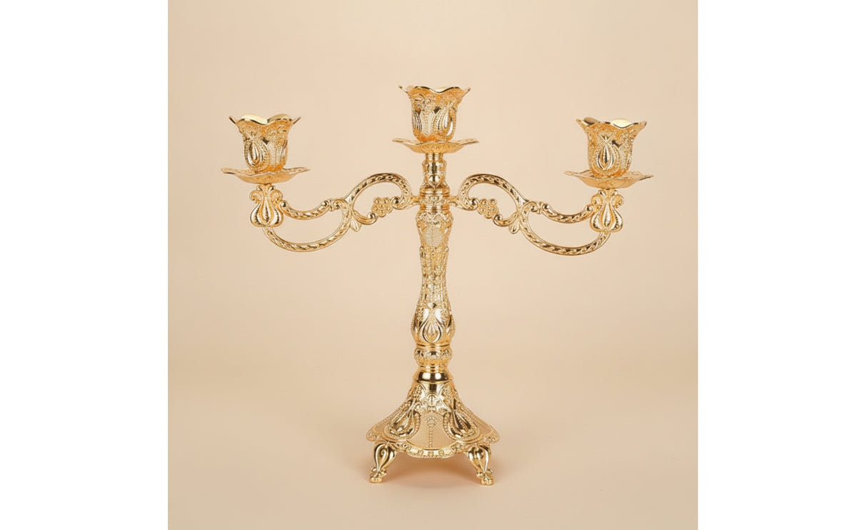 Metal Candelabra Vintage Three-Arm Candle Holder Space-Saving for Event Planners