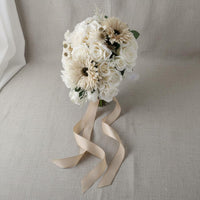 Photo Prop Teardrop Bridal Floral Arrangement Ready to Use Artificial Wedding Floral Arrangement Romantic Design Party Decoration Long-Lasting Beauty for Brides, Ceremony