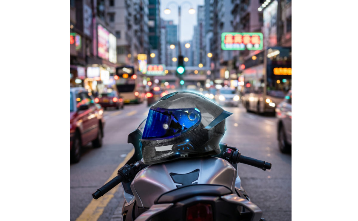 Carbon Fiber Style Motorcycle Helmet with Bluetooth Streamlined Bluetooth Motorcycle Helmet Two-Way Communication System Hands-Unrestricted for Motorcyclists, Touring Riders, Commuters, Daily Commuting