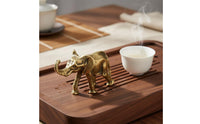 Auspicious Good Luck Charm Miniature Elephant Figurine Pocket-Sized Solid Brass Elephant Exquisitely Carved Small Creature Sculpture Long-Lasting for Feng Shui Enthusiasts, Collectors, Shelf Display