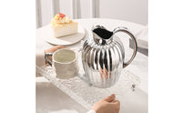 Mirror Finish Water Jug Ribbed Stainless Steel Pitcher Nordic Style Beverage Carafe for Kitchen