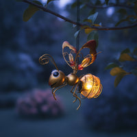 Outdoor Ant Garden Ornament Whimsical Hanging Decoration Eco-Friendly Solar Hanging Light with Wire Frame Rechargeable for Gardeners