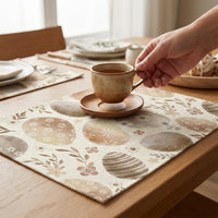 4 x Easter Placemats Heat-Insulating Hare Illustration Place Mats Washable Easter Egg Table Mats for Holiday Decorators, Homeowners, Kitchen, Family Gathering