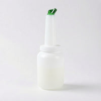 Easy-Pour Juice Pitcher with Lid Leakproof Juice Container with Lid Slim Plastic Drink Pitcher BPAsafe for Bartenders, Hosts, Home Bar, Taverns, Cafes