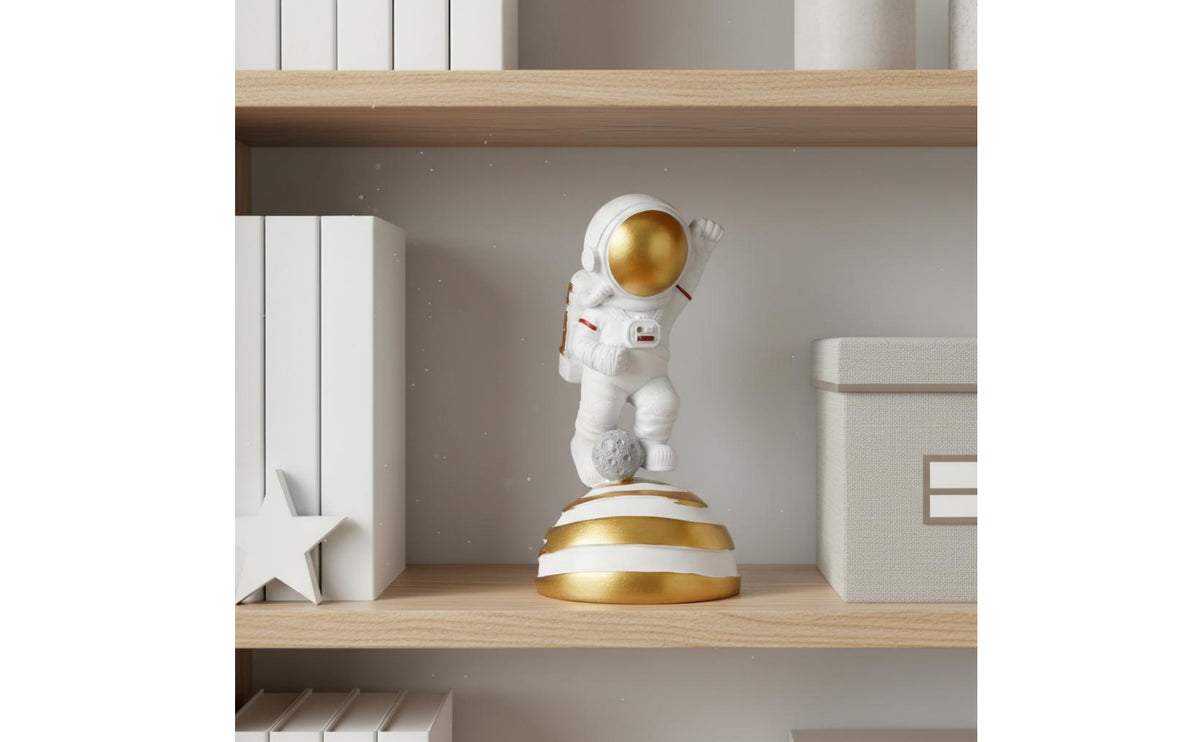 Astronaut Model Decoration Great Gift Astronaut Figurine Space Explorer Statue Fine Workmanship Resin Space Explorer Figure