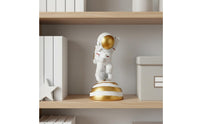 Astronaut Model Decoration Great Gift Astronaut Figurine Space Explorer Statue Fine Workmanship Resin Space Explorer Figure