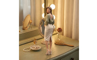 Fashion Model Figurine Hand-Painted Miniature Female Figurine Highly Detailed Miniature Female Figure for Collectors, Hobbyists, Desktop Display