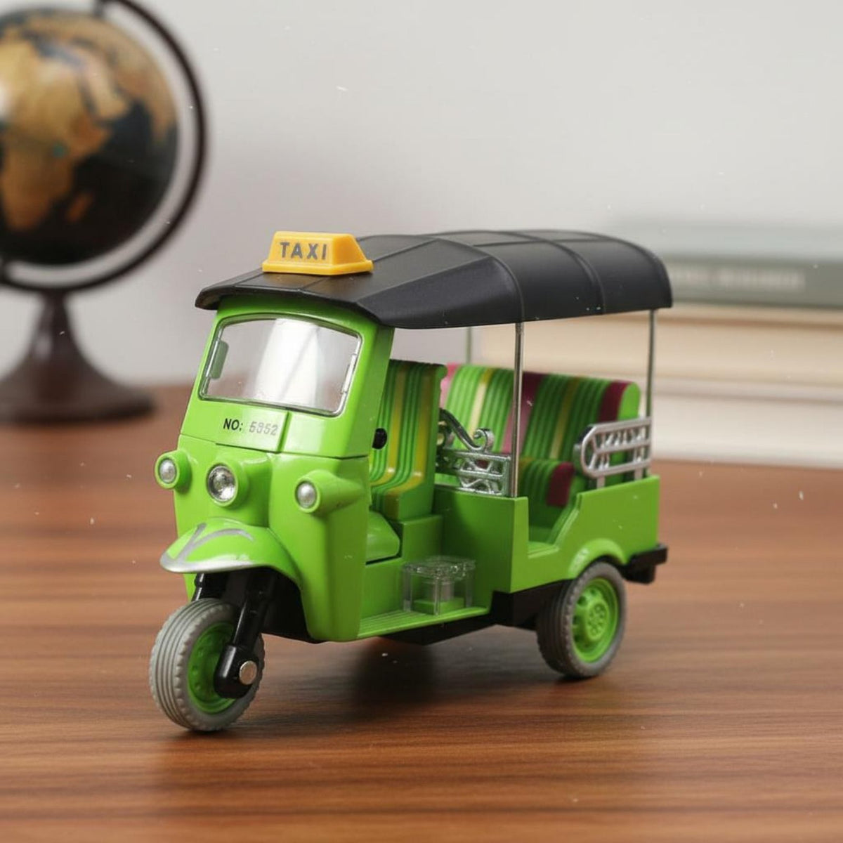 Realistic Design Thai Tuk-Tuk Toy Sturdy Construction Alloy Thailand Taxi Model Vintage Look for Children, Collectors