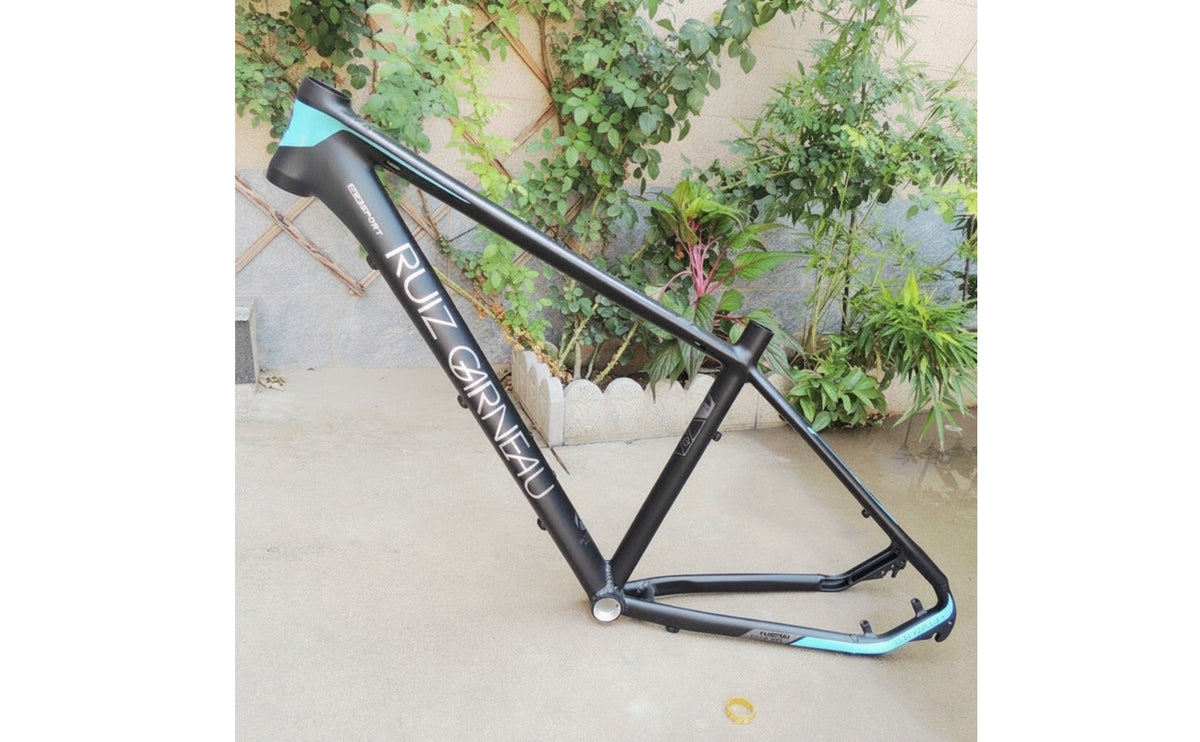 Aluminum Alloy Hardtail Mountain Bike Frame Internal Cable Routing Mountain Bike Frame Rigid for Cyclists