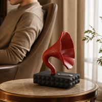 Gramophone Speaker Ornament Retro Speaker Statue with Geometric Base Sculptural Phonograph Ornament for Bookshelf, Office Desk