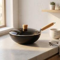 Frying Pan for Induction Hob and Saucepan Use, Iron Wok Style Stir Fry Pan for Induction Cooker, Mini Egg Pan with Lid, Small Wok Design Piece