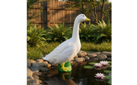 Realistic Design White Goose Statue Weather Resistant House Decoration for Pond, Patio