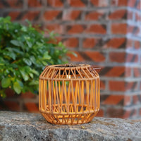 Outdoor Hanging Solar Lanterns Warm Glow Solar Lantern with Handle Handwoven Rattan Lantern Cordless for Patio, Garden, Balcony, Terrace