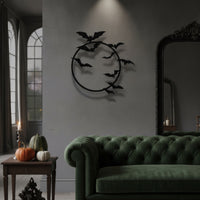 Spooky Metal Wreath with Bats Gothic Metal Nocturnal Creature Wall Art Openwork Halloween Wall Decor Flat for Entryway