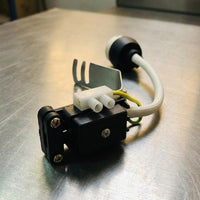 Junction Box with Terminal Block for GU10-STYLE Bulbs, Heat Resistant Electrical Connector for DIY Lighting, Wiring Box with Mounting Bracket