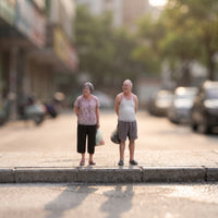 2 Pieces Resin Miniature Couple Figurines Tiny Couple Figure Set Delicate Diorama Figures Unpainted for Collectors