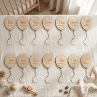 Wooden Milestone Plaque Gender-Neutral Baby Milestone Disc with Ribbon Double-Sided Photo Props Growth Sturdy for Newborns