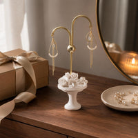 floralThemed Earring Display Stand Gold-Toned Decorative Jewelry Stand Polished Jewelry Display Organizer Stable Base