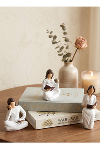 Nordic Minimalist Reading Girl Resin Figurine Set for Bookshelf Decor